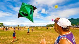 Pipa do MalvaZoid Voada na Xepa com Muita Criança Correndo Atrás no Festival