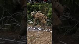 How Marines Deal with Razor Wire
