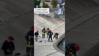 Собаку рятували з бетонної пастки у Вінниці