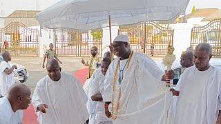 HAPPY MOMENT OONI AND HIS ENTOURAGE ARRIVE IFE FROM AKURE