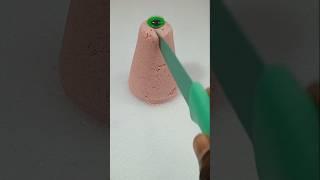Satisfying kinetic sand cutting ASMR #asmrmagic #kineticsand #odlysatisfying #satisfying #asmr