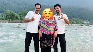 Family ka Sath Picnic Ganderbal mai maza 