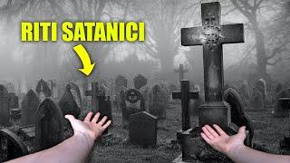 ESPLORAZIONE DI TRE INQUIETANTI CIMITERI ABBANDONATI -  TROVIAMO TOMBE PROFANATE E RITI SATANICI!