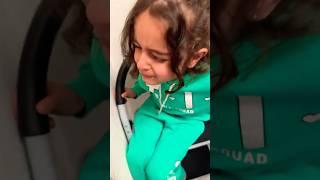 ايلين كل ما اختي بتروح من عندي بتبكي الله يجمعنا بأهلينا يارب ويبعد عنا الغربه