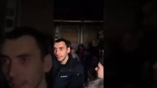 Беженцы Украинцы поют христианскую песню!