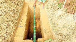 Resident of Kasba Kathgar Digging graves