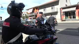 Carabinieri in moto all'ingresso della sede del G7 a Mirabella Eclano