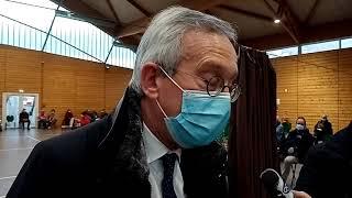 Le préfet des Vosges au centre de vaccination de La Bresse