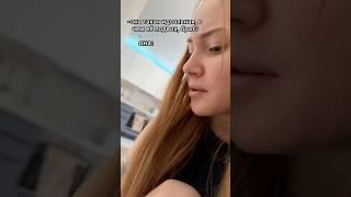 Она меня ненавидит