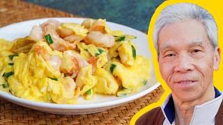 ‍ How a Chinese chef makes Scrambled Eggs (滑蛋蝦仁)!