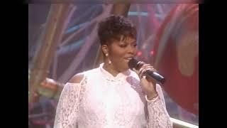 Robin S "Show Me Love" live! It's Showtime at the Apollo! 1993