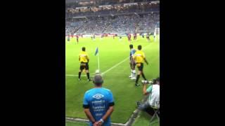 Gol Olímpico do Douglas Grêmio x Caxias 2015 HD