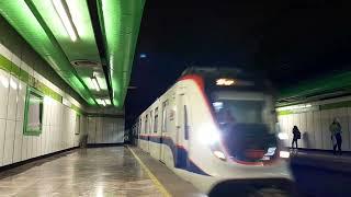 Vagon CRRC MM20 estacion Fundadores Metrorrey