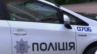 У Києві напали на дівчину-патрульну