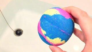 LUSH Intergalactic Bath Bomb