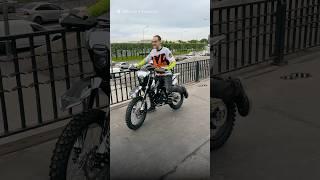 ГЛАВНАЯ ошибка мотоциклиста новичка #дпс #полиция #эндуро #питбайк #мотоцикл #мотомемы #мото