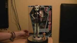 CuteanimefiguresTV Monster High Frankie Stein Review