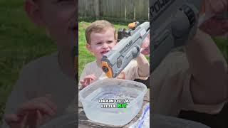 CrAzY Fun Automatic Water Gun! Fill and Shoot, Quick & Easy
