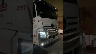 Mercedes Benz, Ron Finemore transport delivering the food stuff