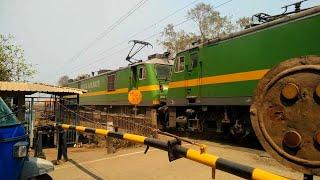 Freight Train Like Bullet At Railgate | Double Power Of Engine Haluing Goods Train Passing Furiously