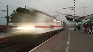 SMVT BENGALURU - HOWRAH DURONTO EXPRESS SKIPPING BALASORE ON FULL SPEED
