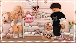 ⋆⭒˚.⋆ Mi familia y yo NOS MUDAMOS | Bloxburg Roblox ⋆⭒˚.⋆