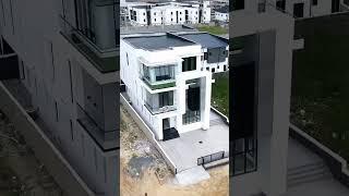 TASTEFULLY BUILT 5 BEDROOMS FULLY DETACHED DUPLEX LOCATED IN IKOTA, LEKKI, LAGOS  =N=450M