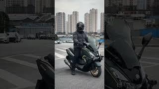 周一到周五送孩子上学，周末休息出门骑车~机车 踏板 adv 爱机车爱生活