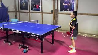 Forehand loop top spin in table tennis 