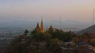 Battambang, Bamboo train, Phnom Sampov, Wat Banang, Bat cave, sunset and moon.