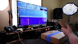 Unboxing a JPC-12 HF antenna and a Mokxihit SDR portable radio.