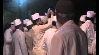 qawwali in shahfaisal colony no1(iqbal sabri  barsi 2 ) aese badshah hussan hai.mp4