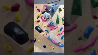 Crazy move!! #bouldering #indoorclimbing