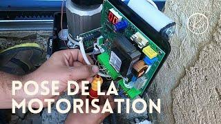 comment poser une motorisation de portail coulissant et un contacteur 24v pour l'éclairage.