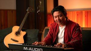 LOVE SONG MASHUP by Sangay Thinley Gyeltshen (Baby Floyd) Valentines Special