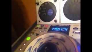 DJ deck setup :) enjoy - Essex DJ