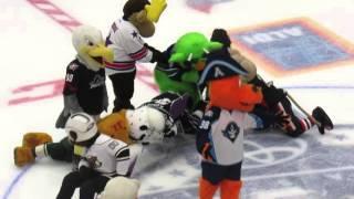 The Ontario Reign's Mascot Kingston Plays Musical Chairs Like A Boss