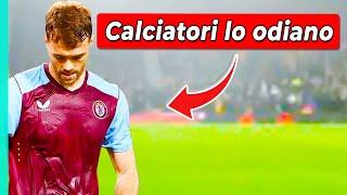 Perché i calciatori odiano questa maglia?