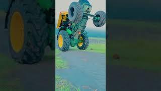 Tractor stunt  / John Deere / attitude/ farmers