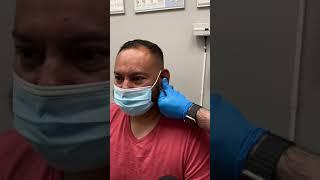 THE AMAZING CHIROPRACTIC EAR ADJUSTMENT BY THE KING OF CRACKS!