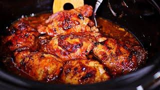 The Best Ever Slow Cooker Chicken Thighs You'll Ever Make! - Sweet Caramelized Onion Chicken Recipe