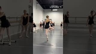 Casual 10 pirouettes #ballet #ballerina #balletdancer #shorts #2022