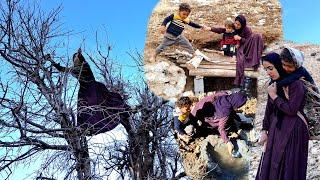 The cave, the shelter of a nomadic mother and her children