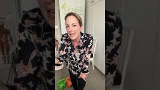 Video consultation with a physio: assessment and diagnosis in the coronavirus era: look, no hands!