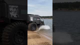 Влет в воду на вездеходе – дух захватывает