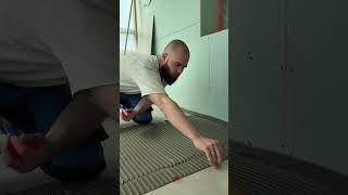 Процесс работ на лоджии, плитка, теплый пол, наливной пол #building #diy #shortvideo #процесс