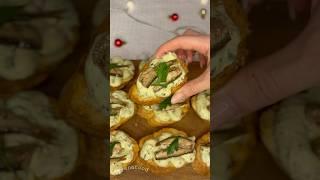 Обалденная идея для наших любимых бутербродов со шпротами тг: irenafood #закуска #нг #christmas