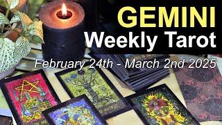 GEMINI "CELEBRATING AN OFFER, A WEIGHT IS LIFTED" Weekly Tarot Reading February 24th-March 2nd 2025