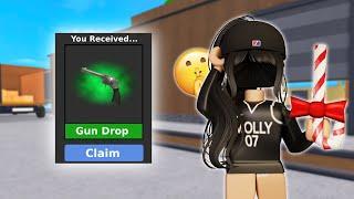 I TRICKED EVERYONE WITH A NEW OP FAKE GUN... (Murder Mystery 2)