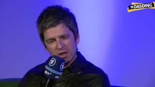 Hey Noel, wie findest Du "Songs für Liam"? - Southside 2015 | DASDING